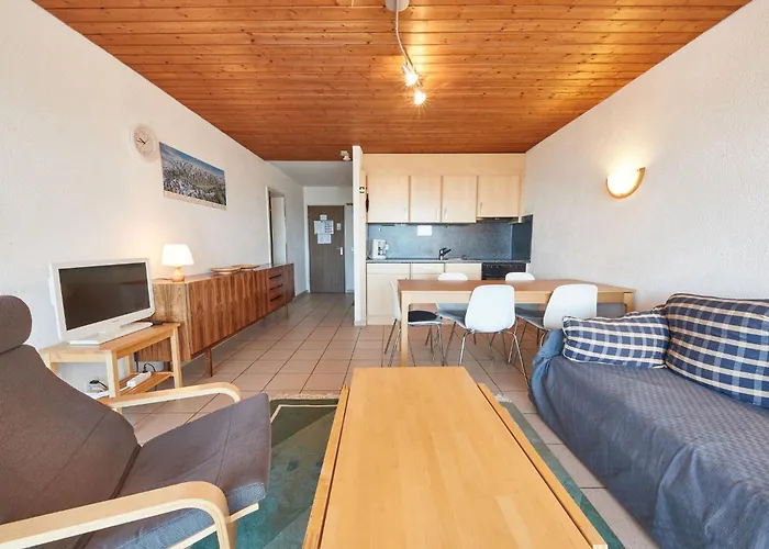 Flache 107 By Interhome