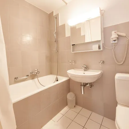 Flache 107 By Interhome Apartamento